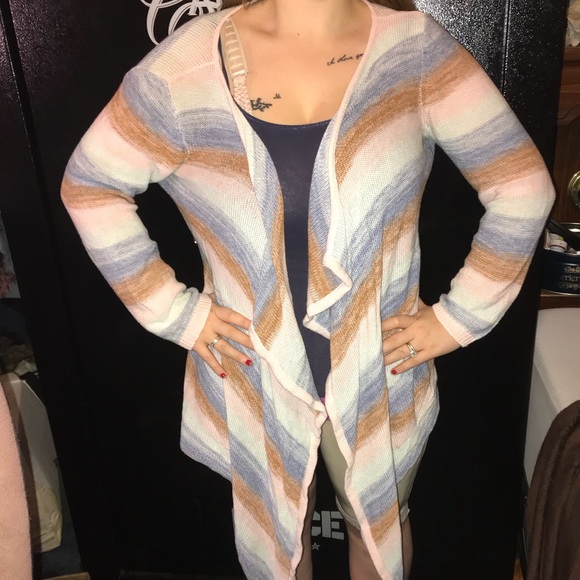 Cardigan❤️ - Picture 2 of 3